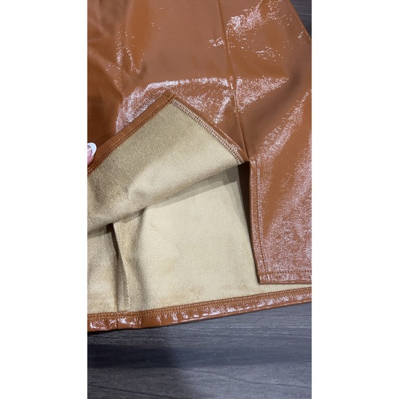 Le Lis Faux Leather Mini Skirt - Picture 4 of 5